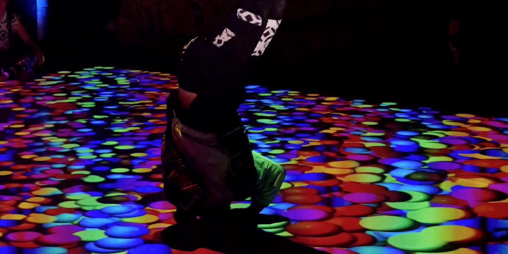 Grabación de competición de break-dance, evento deportivo con cámara profesional — Producciones TierraRoja
