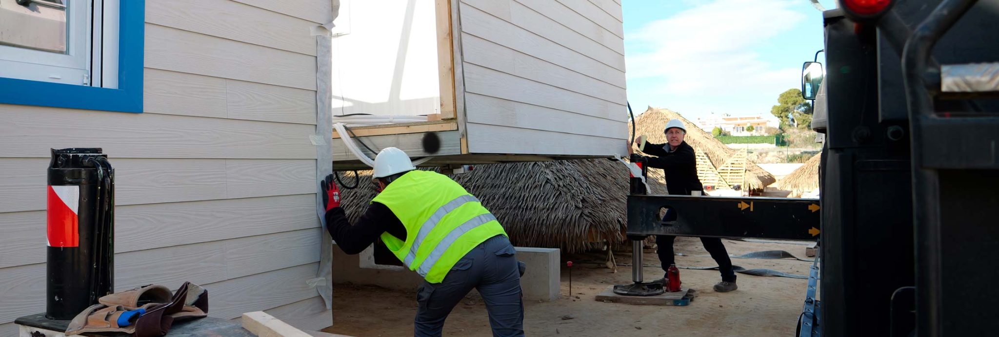 Montaje de viviendas modulares de WES Panel en La Marina, Alicante